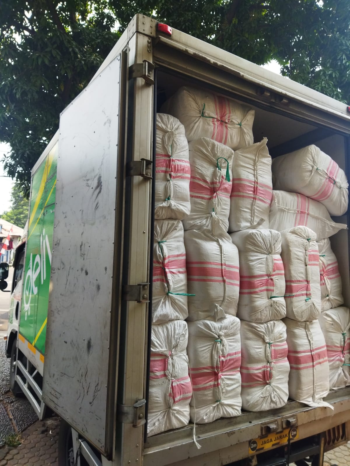 kain-ihram-garis-merah